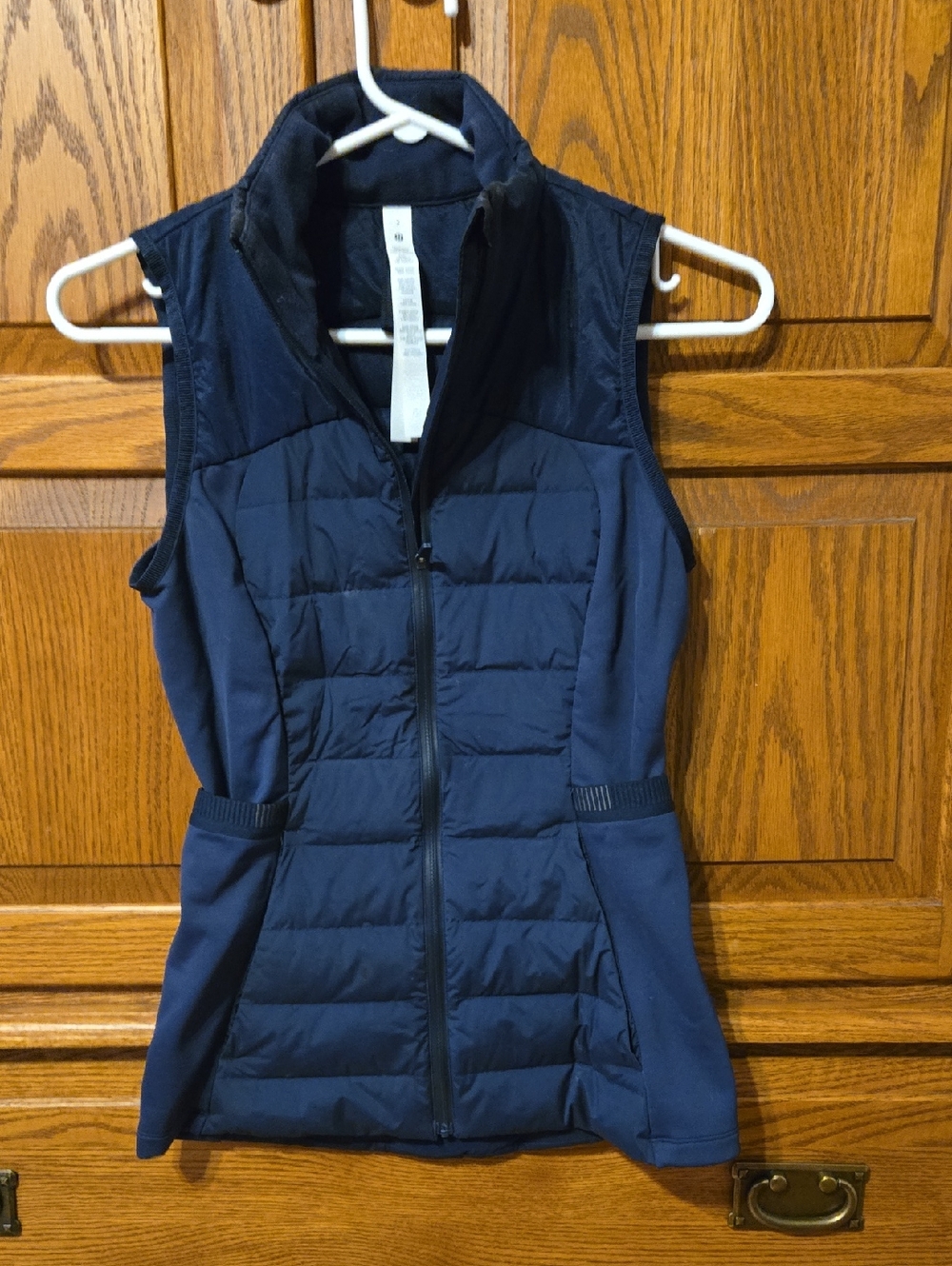Lululemon Women’s Sleeveless Quilted Vest Jacket - Navy